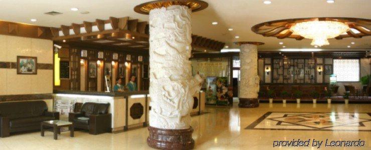 New West Street International Hotel Yangshuo Interior photo