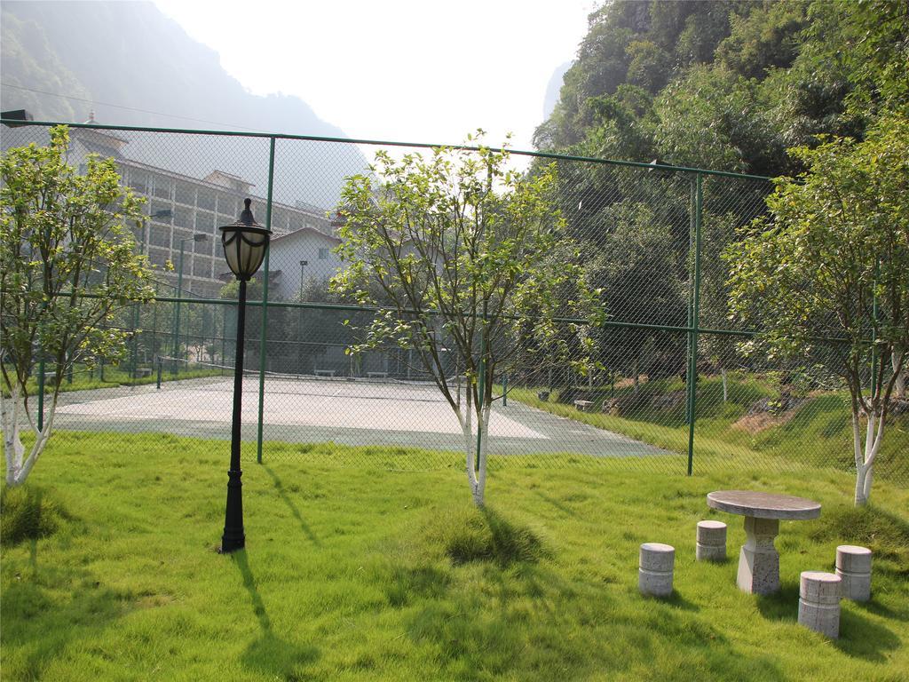 New West Street International Hotel Yangshuo Exterior photo