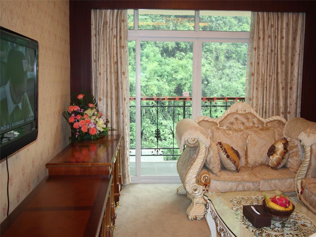 New West Street International Hotel Yangshuo Exterior photo