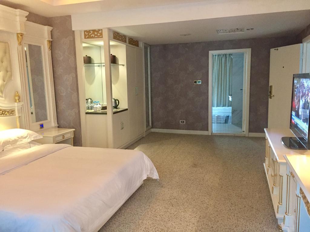New West Street International Hotel Yangshuo Exterior photo