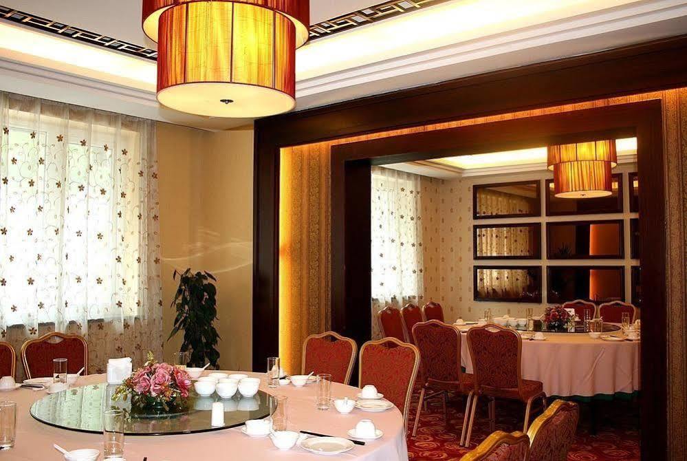 New West Street International Hotel Yangshuo Exterior photo